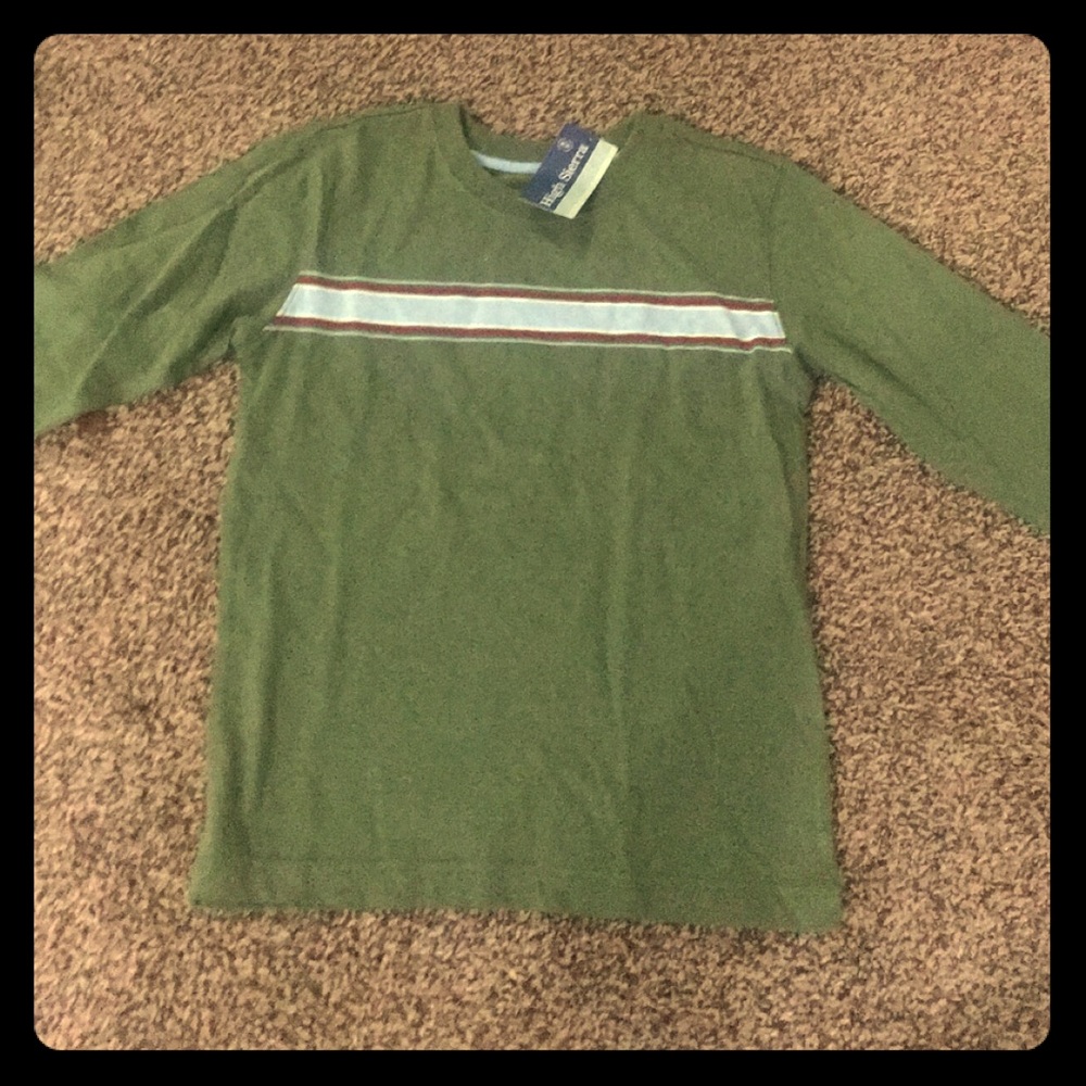 Long sleeve top kiddos.